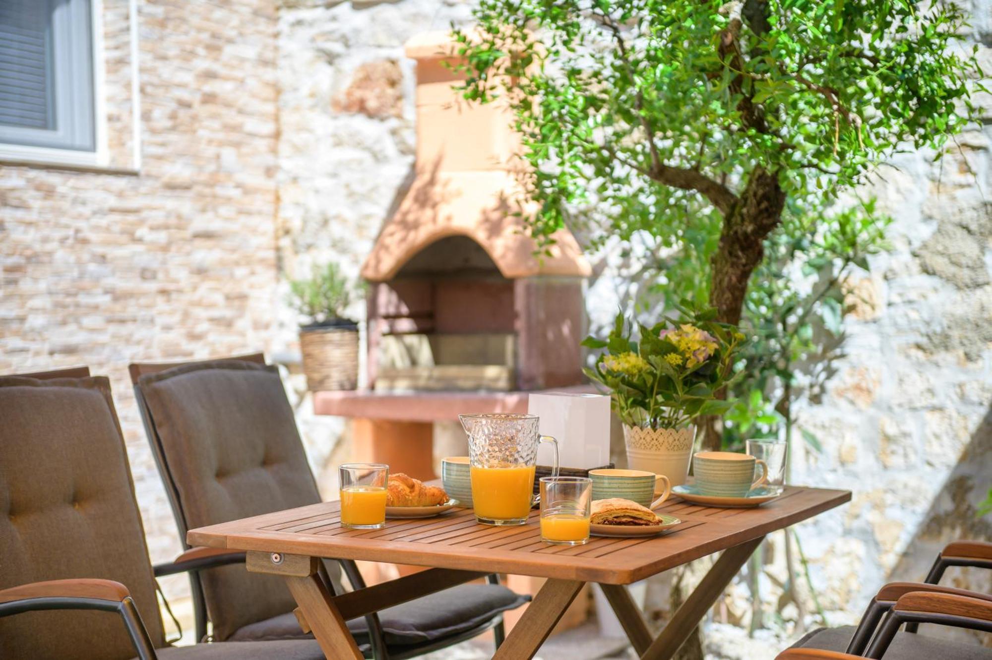Apartman Dana Kastelir-Labinci Εξωτερικό φωτογραφία